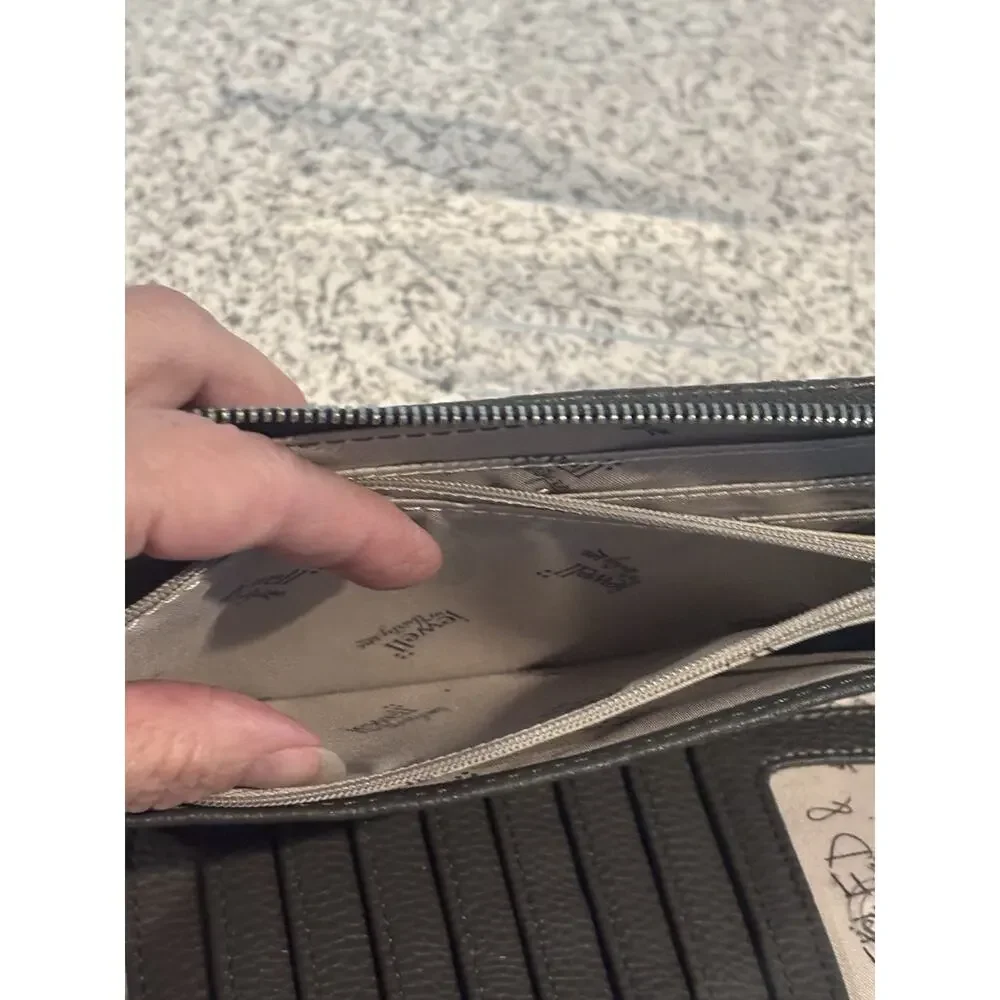 Jewell Thirty-One Gray Faux Snake Wristlet Wallet Clutch